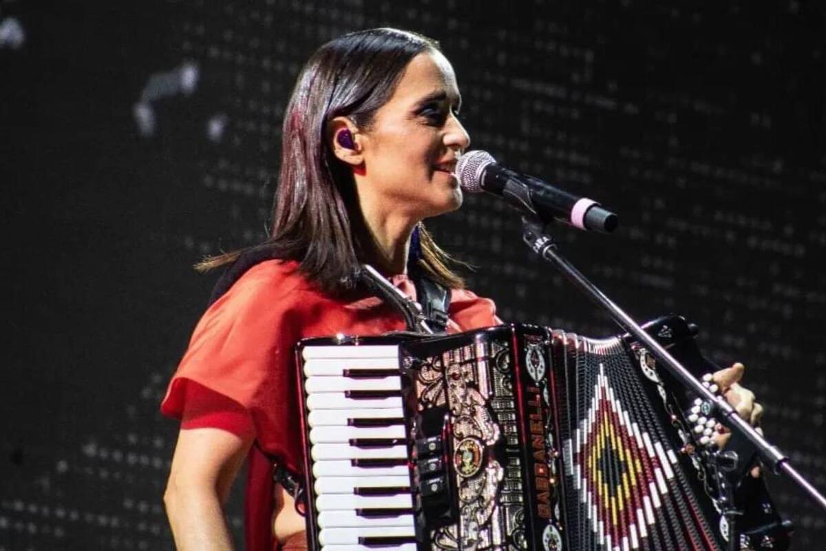 Julieta Venegas alza la voz por las mujeres y desaparecidos en México