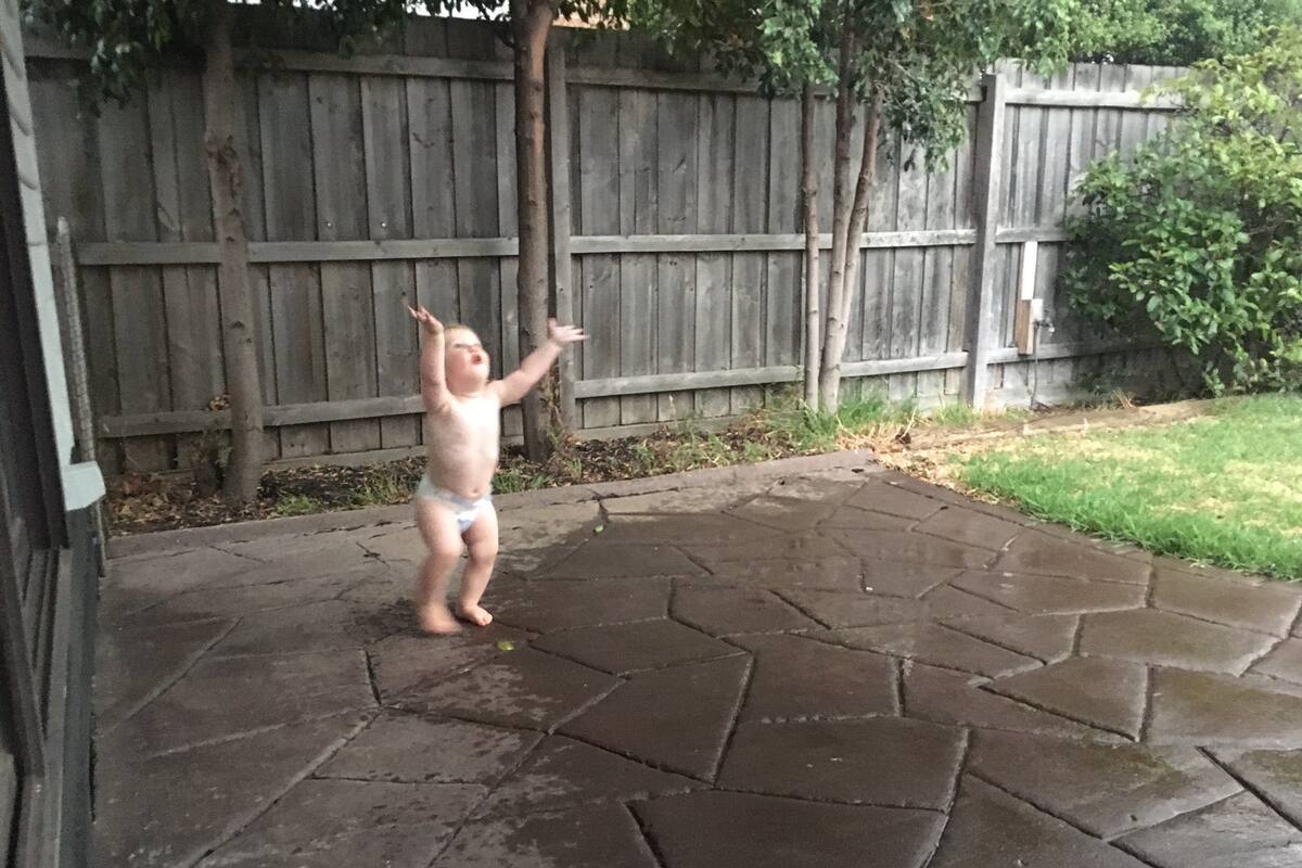 Australia celebra la llegada de la lluvia