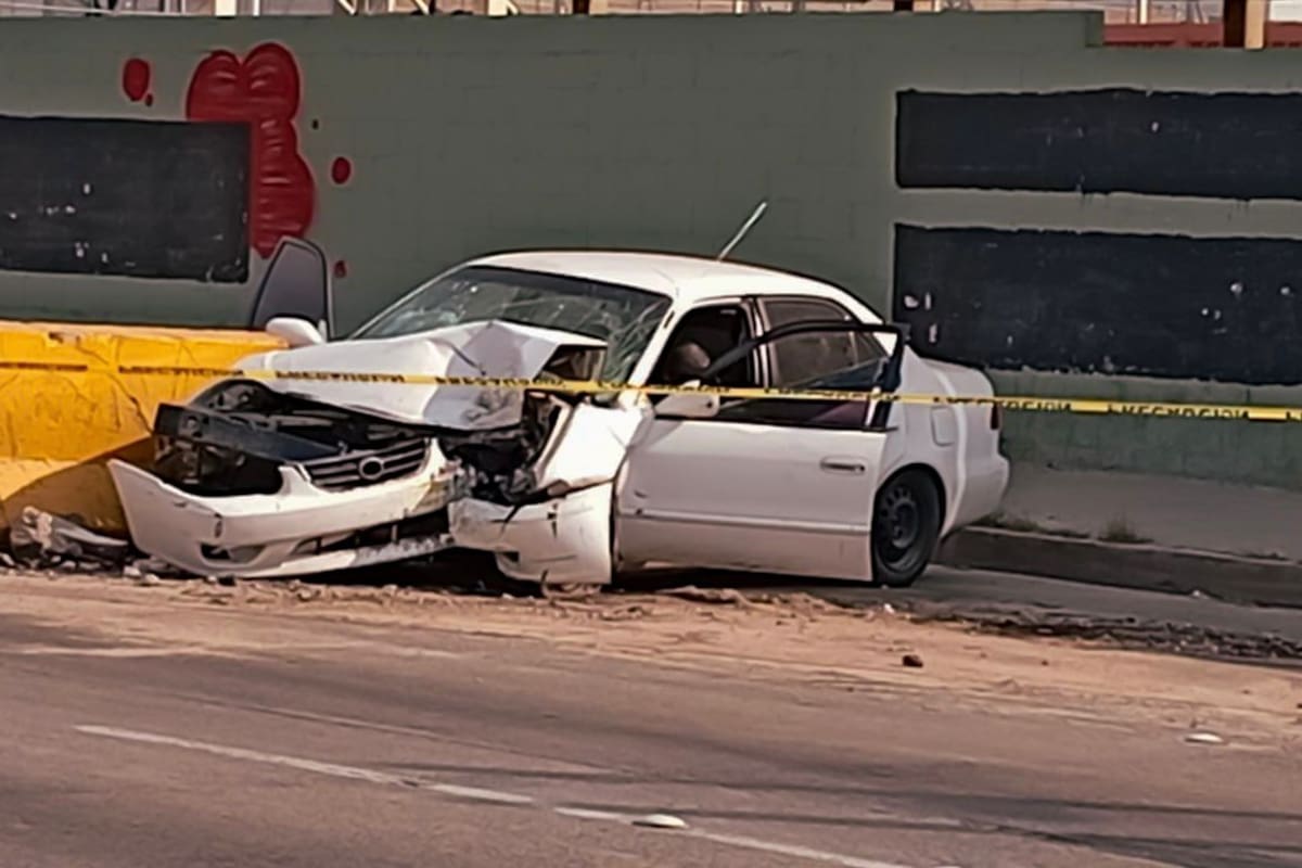 Fatal accidente en la Carretera Aeropuerto de Tijuana deja un hombre sin vida