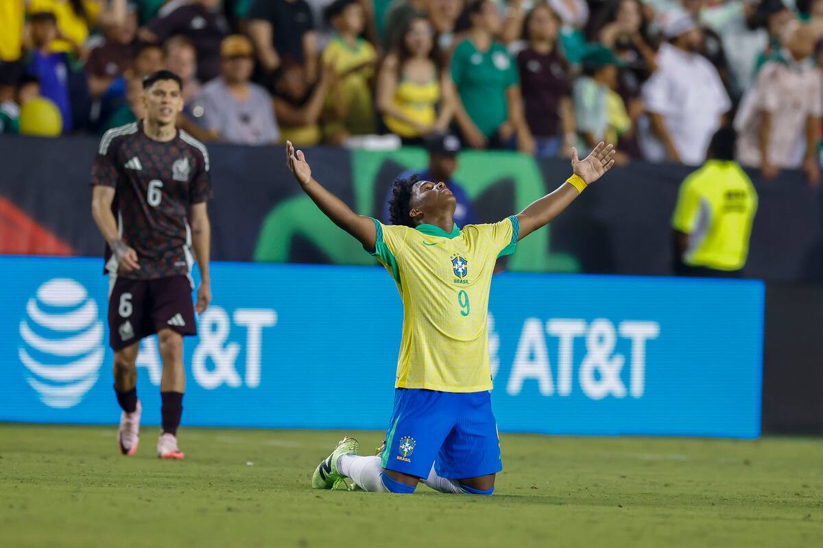 College Station (United States), 09/06/2024.- Brazil forward Endrick Sousa reacts after defeating Mexico during an international friendly soccer match between Mexico and Brazil, in College Station, Texas, USA, 08 June 2024. (Futbol, Amistoso, Brasil) EFE/EPA/ADAM DAVIS