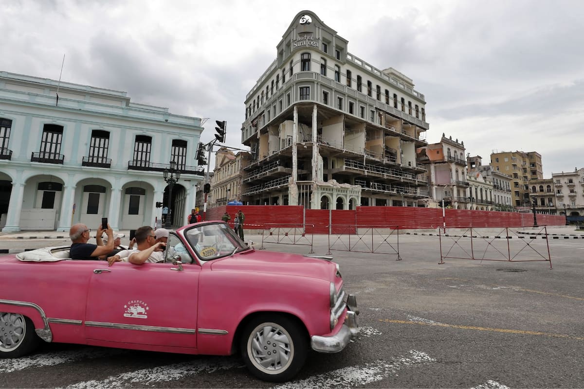 Hoteles extranjeros se van de Cuba tras el ultimátum de Donald Trump, una retirada masiva que colapsa el turismo de la isla en medio de apagones y bajas tasas de ocupación