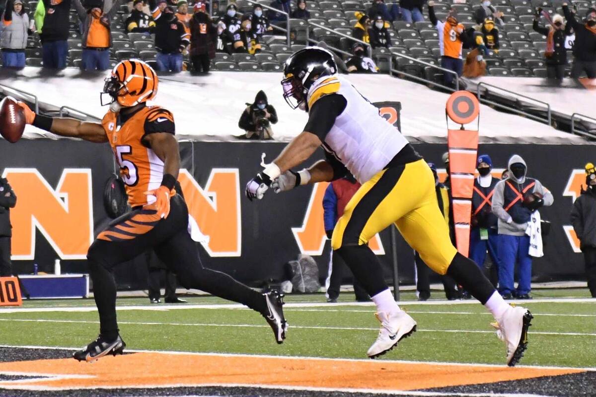 Los Steelers en caída libre sufren su tercer revés en fila, ahora ante los Bengals