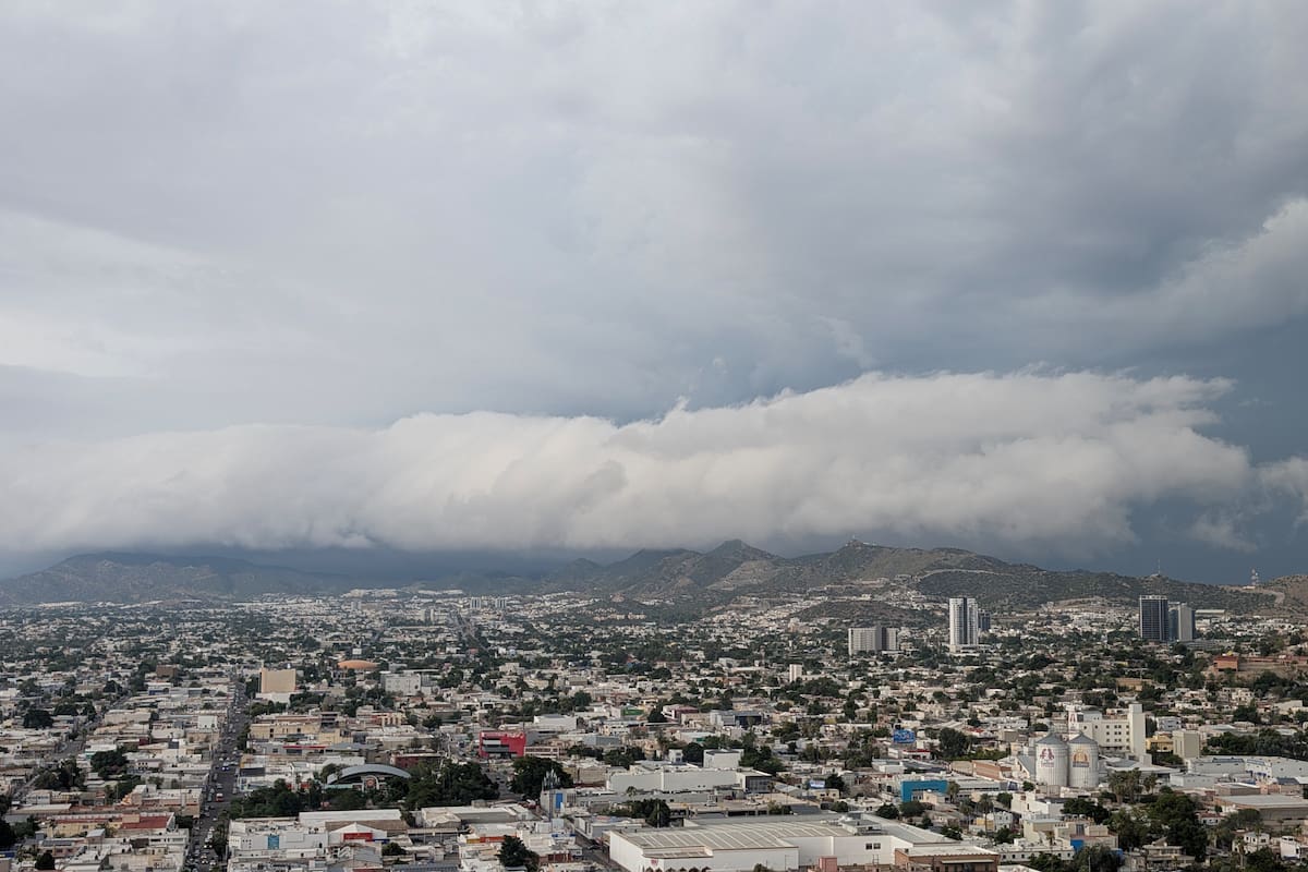 Polo retrasa su llegada a Sonora: Juvera prevé impacto a las 7 am y señala que ningún huracán pegaba tan cerca de Guaymas desde 1958