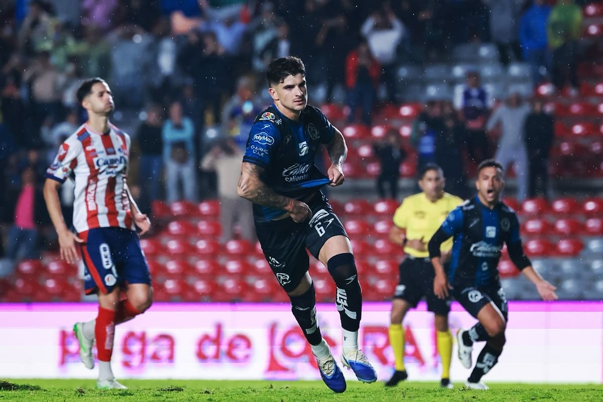 Homenchenko le da el primer triunfo a Querétaro al minuto 98′
