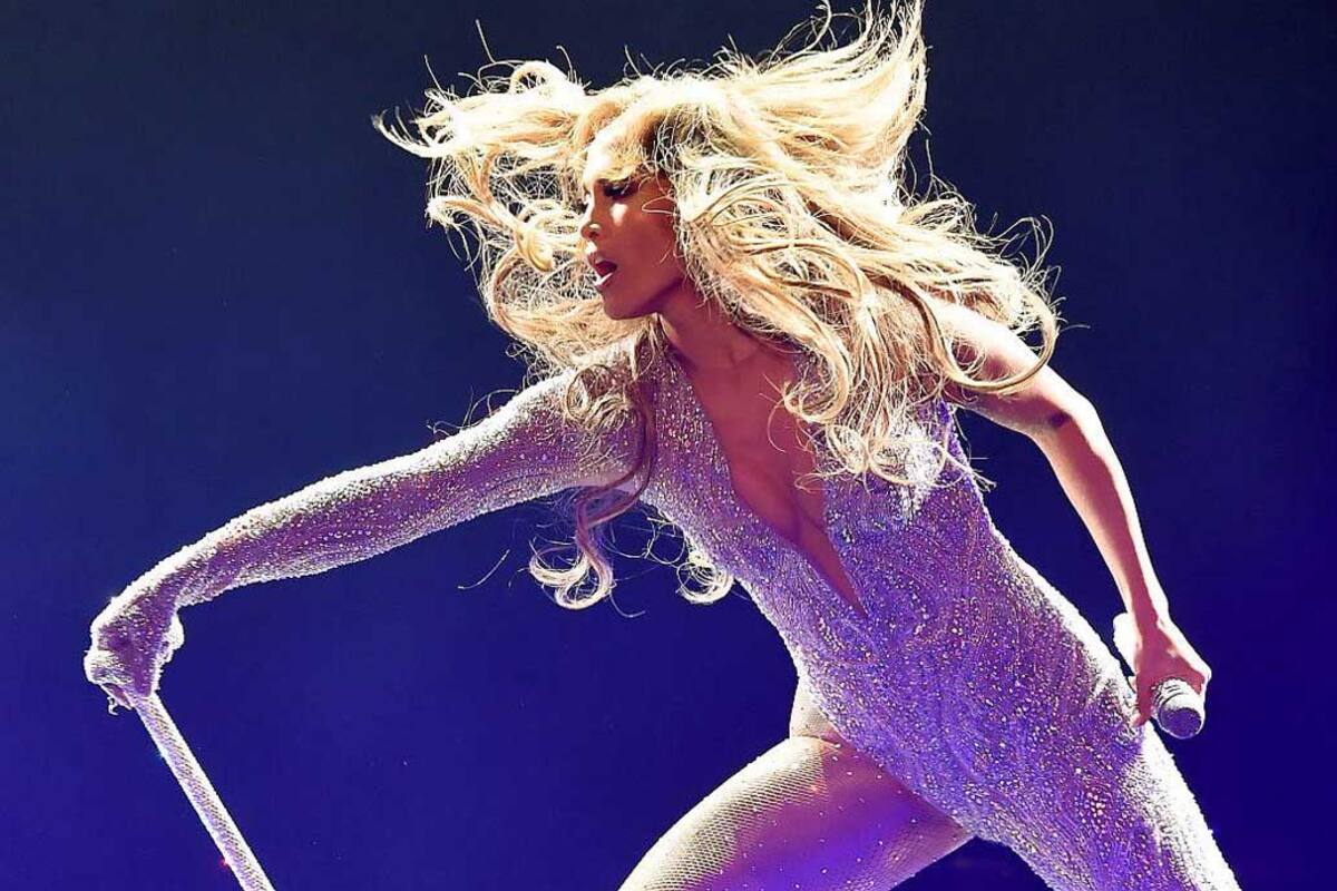 JLo celebra sus 50 años en San Diego