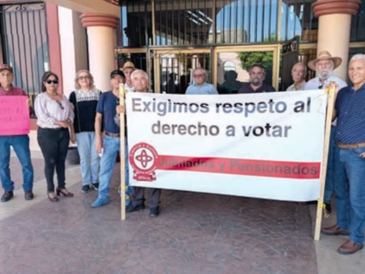 Jubilados y pensionados del Staus se manifiestan