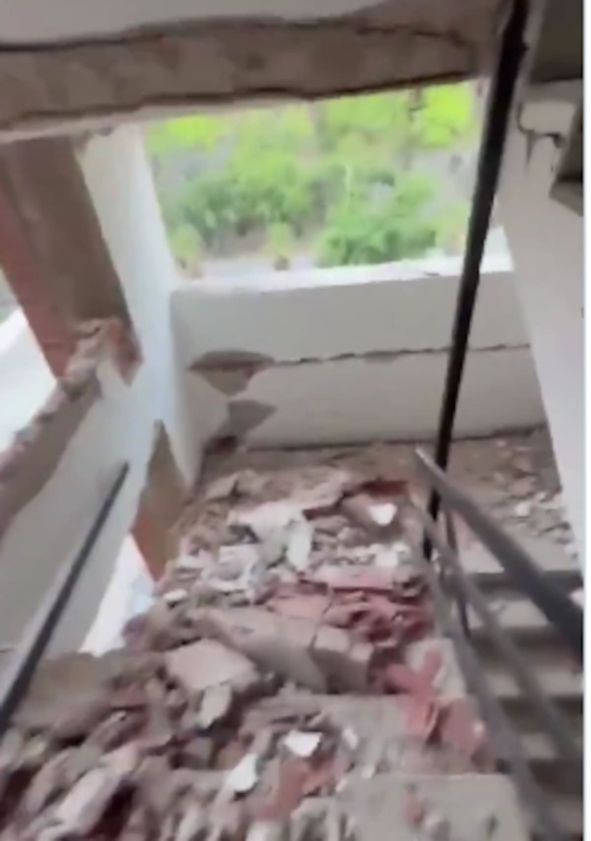 Hombre graba su escape de un edificio a punto de colapsar tras el doble sismo en Venezuela