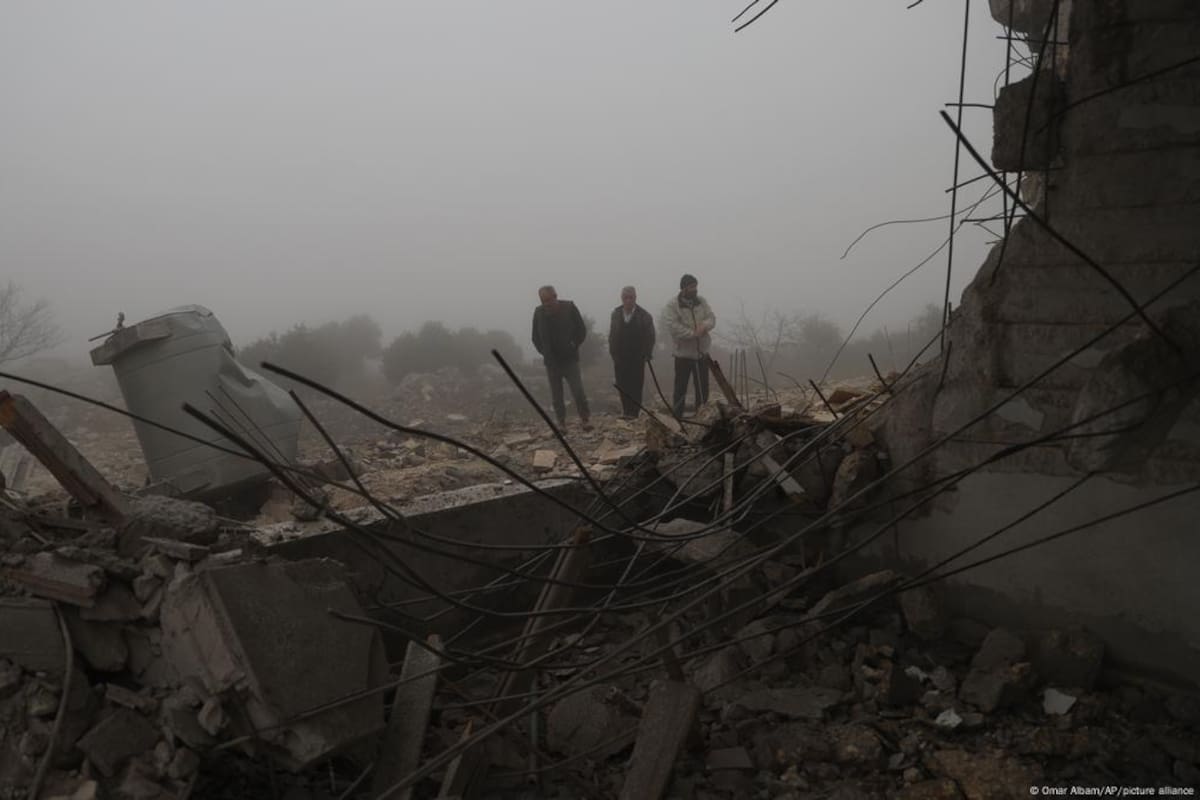 India lanza ofensiva aérea contra Pakistán: Al menos 12 muertos