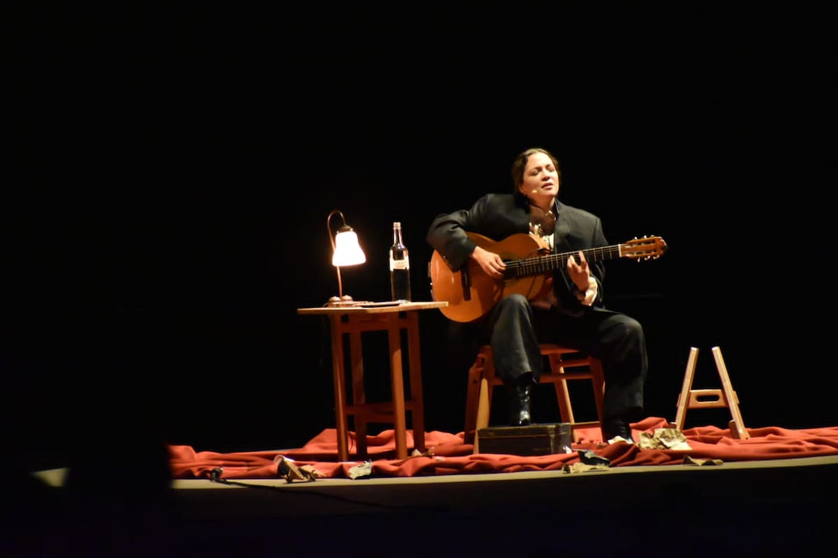 Rinde homenaje Natalia Lafourcade a la canción