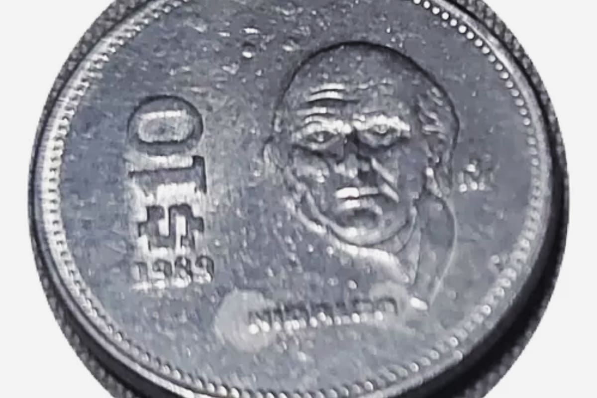 Esta moneda conmemorativa de Miguel Hidalgo y Costilla que data de 1989 se vende por esta suntuosa cantidad de dinero