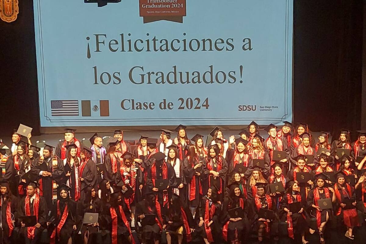 Más de 70 alumnos se gradúan de la Universidad de San Diego en la UABC