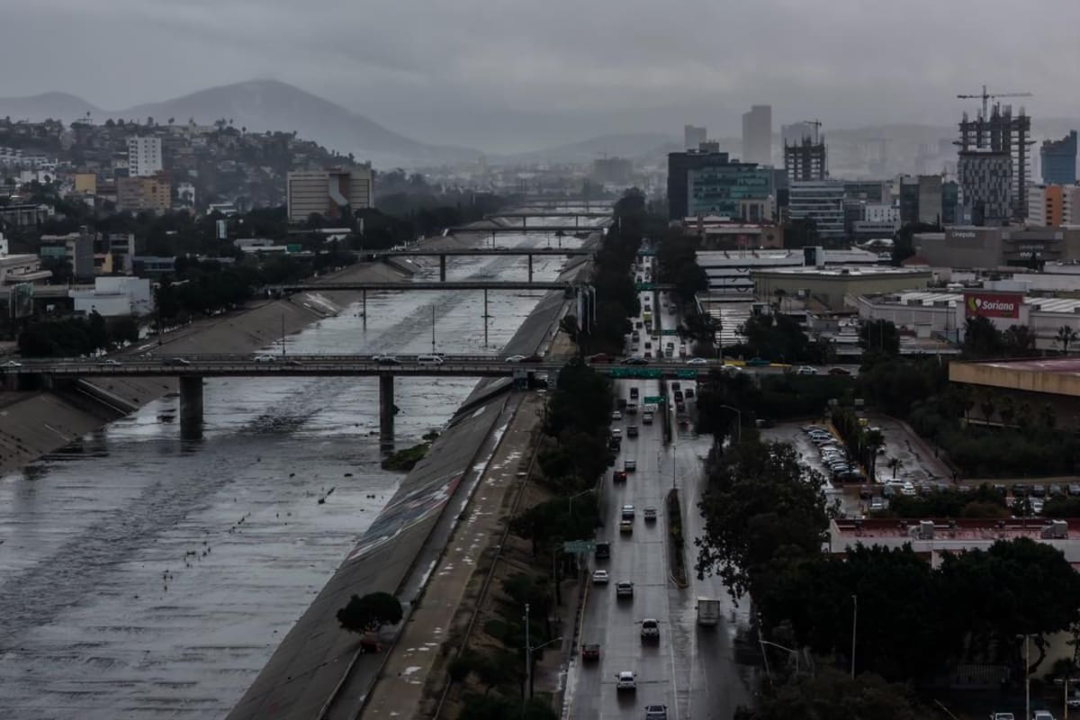 Prevén clima frío y alta probabilidad de chubascos este jueves y viernes