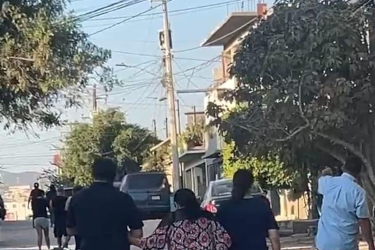 Vecinos de la colonia Morita 2 exigen pavimentación de la calle Pera tras más de 20 años de espera