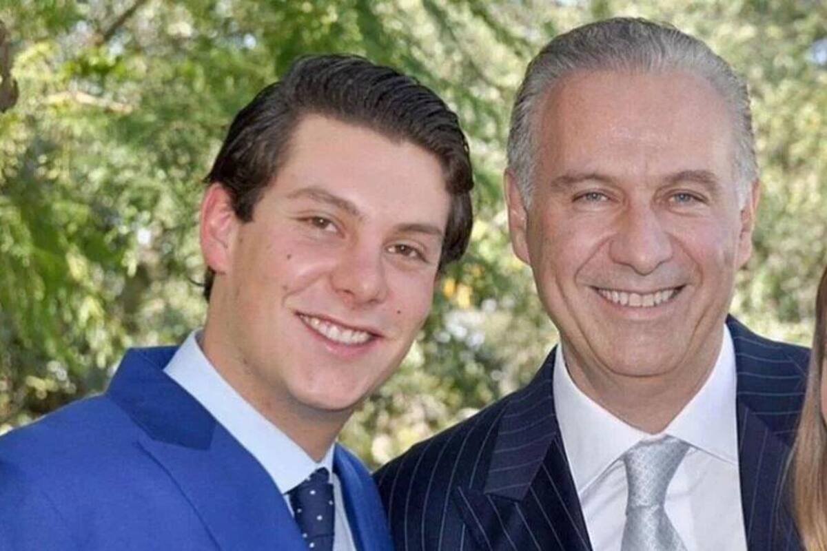 Hijo mayor de Juan Collado lo visita en la cárcel