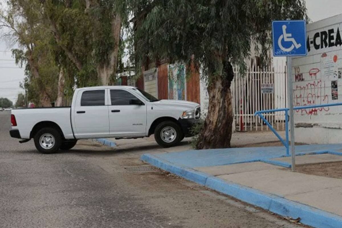 Muere niño tras ahogamiento en albercas del CREA