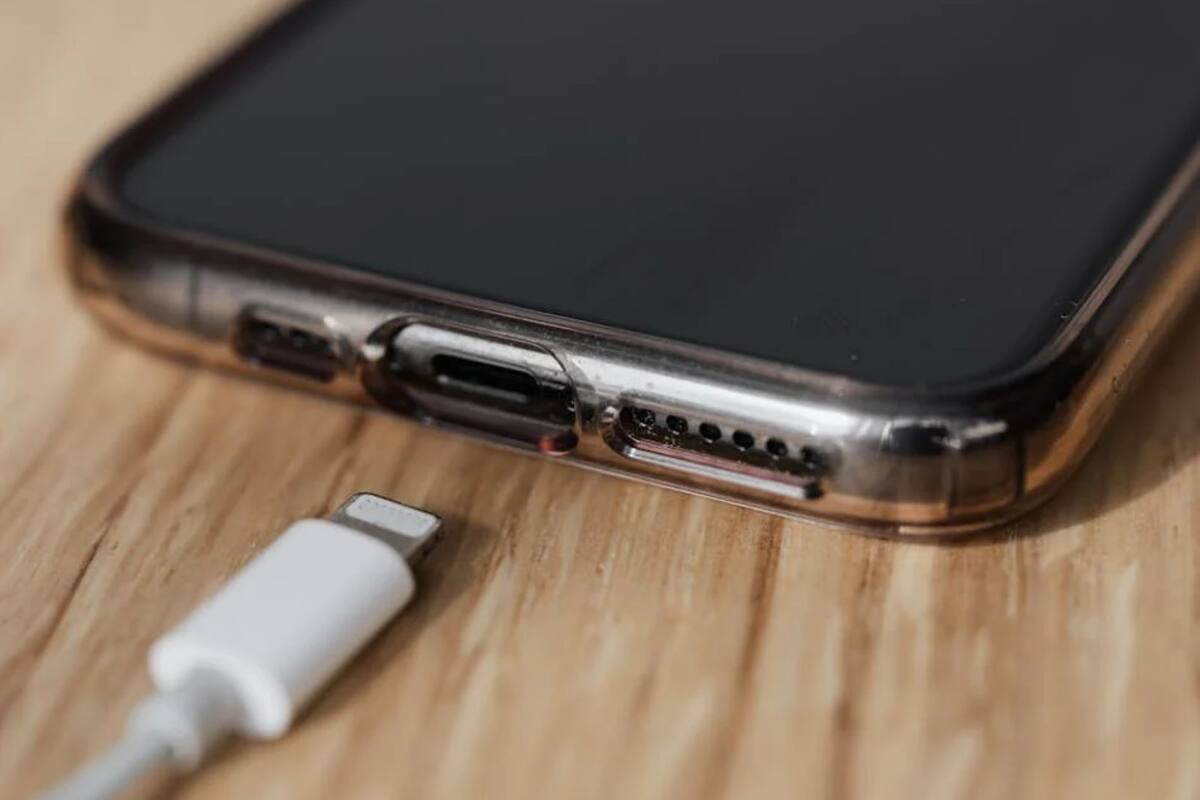 ¿Cómo cargar el celular sin dañarlo?