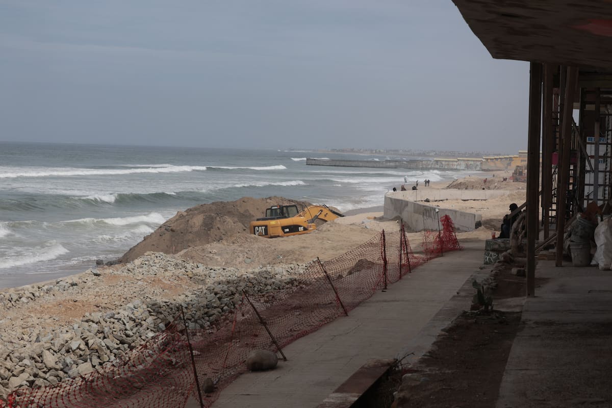 Enfrentan pérdidas en el malecón de Playas de Tijuana