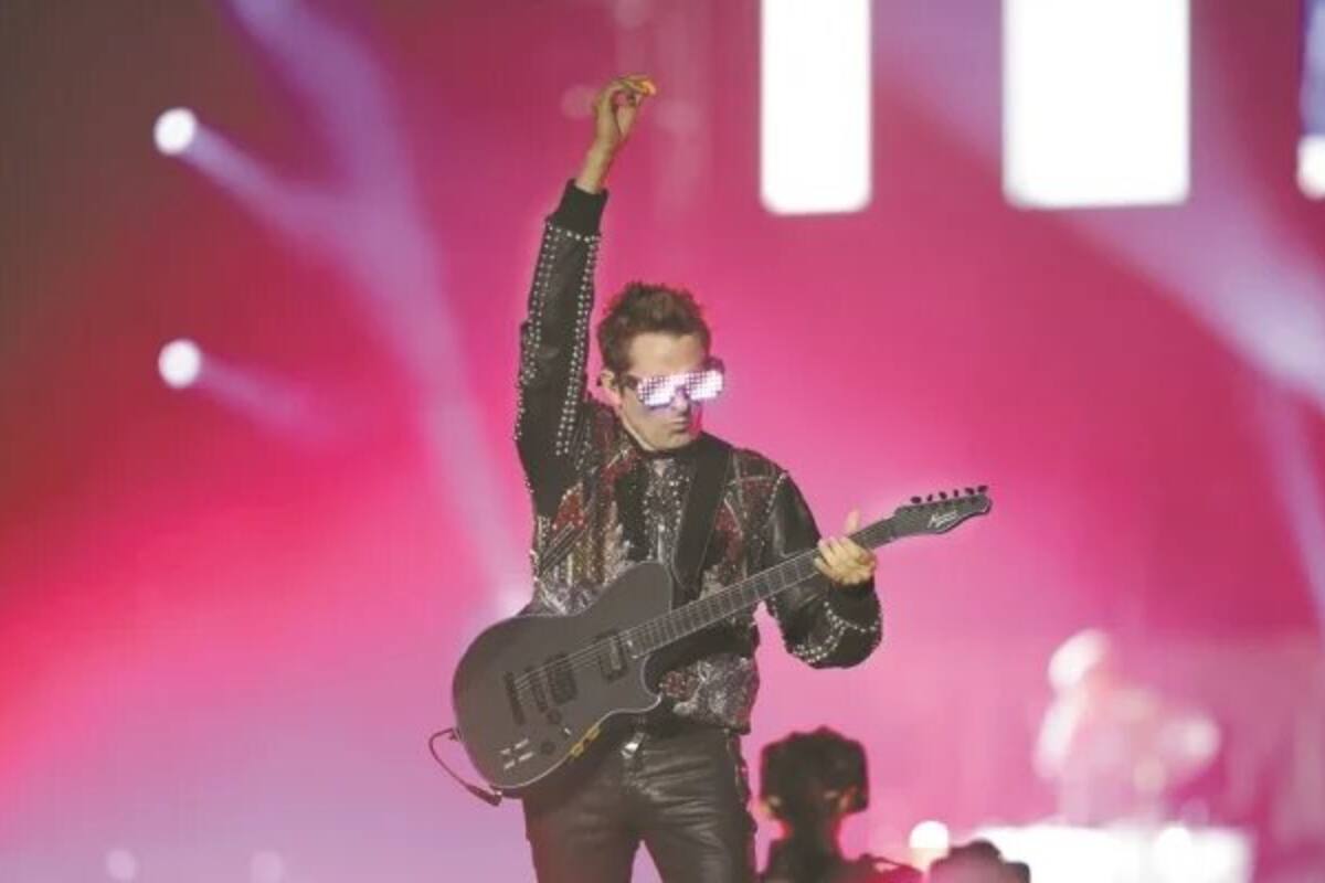 El vocalista de Muse, Matt Bellamy, presenta a su hija