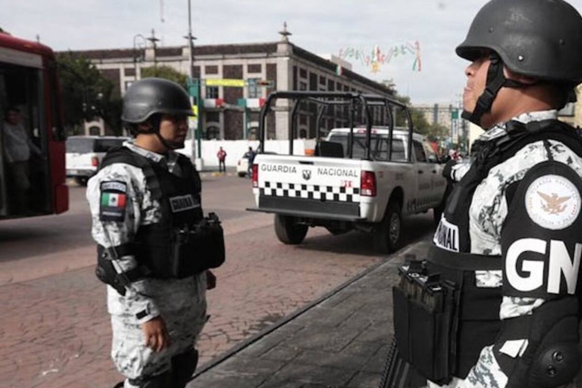 Guardia Nacional eliminará de sus filas a elemento que arrastró y golpeó a mujer en la vía pública