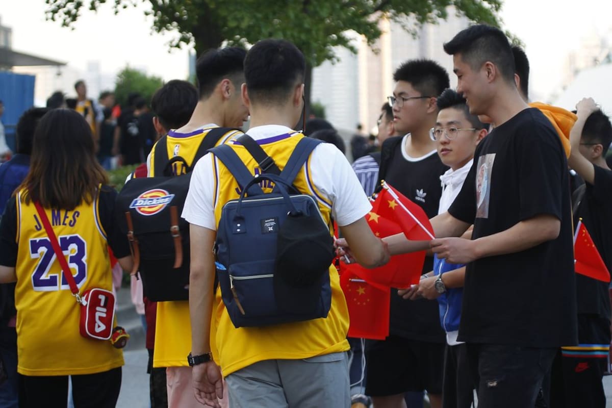 Cancelan eventos de medios en China para juego de pretemporada de la NBA