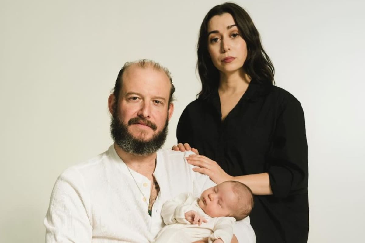 ¿Justin Vernon y Cristin Milioti tuvieron un bebé? La foto que está causando confusión entre los fans