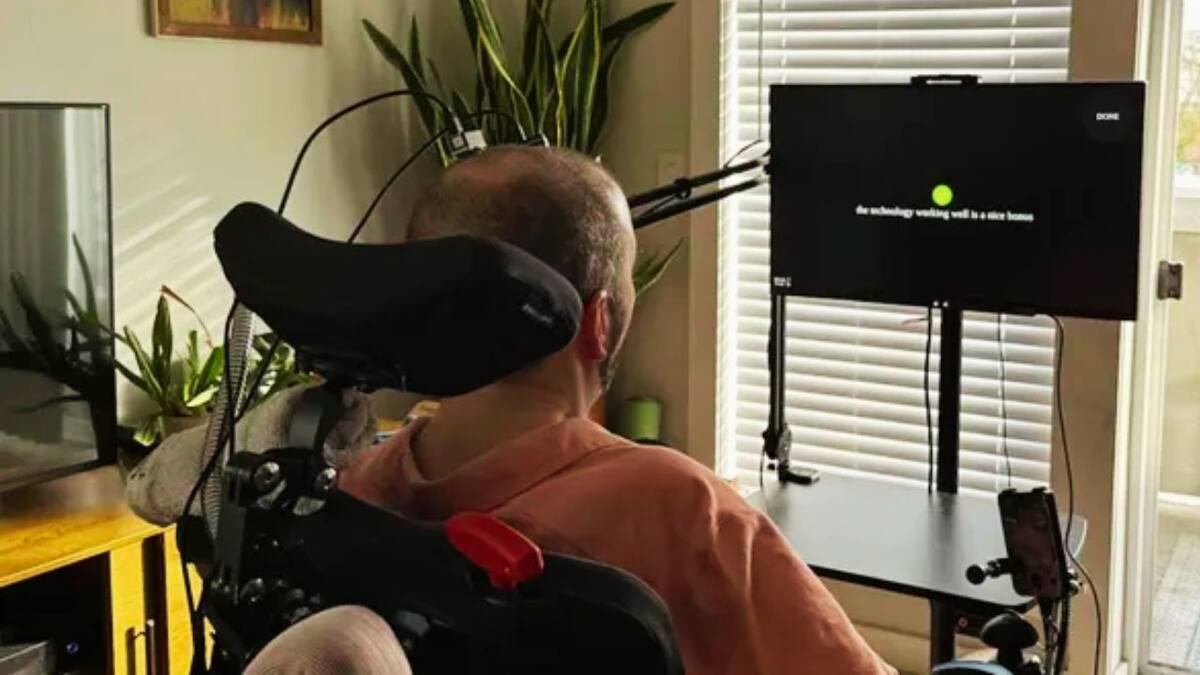 Cómo la inteligencia artificial y los implantes cerebrales están devolviendo la voz a pacientes con ELA