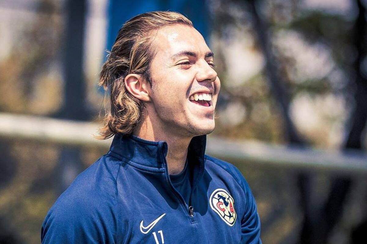 ¡Un estate quieto! Sebastían Córdova recibe regaño del club América