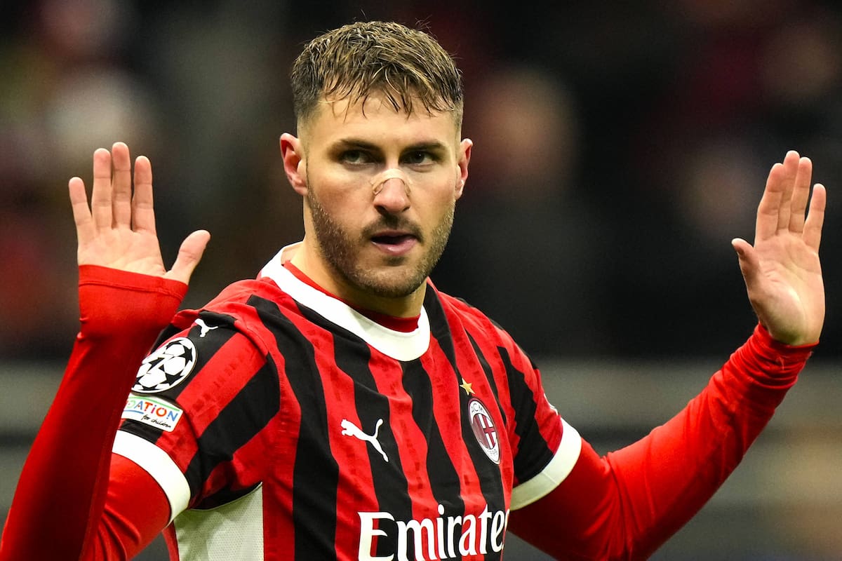 Santiago Giménez NO SALDRÁ del Milan este año, así lo aseguró su representante