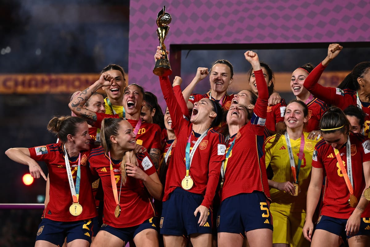 Selección Española Femenil levanta la Copa Mundial 2023. (Mundial de Fútbol, España) EFE/EPA/DAN HIMBRECHTS AUSTRALIA AND NEW ZEALAND OUT