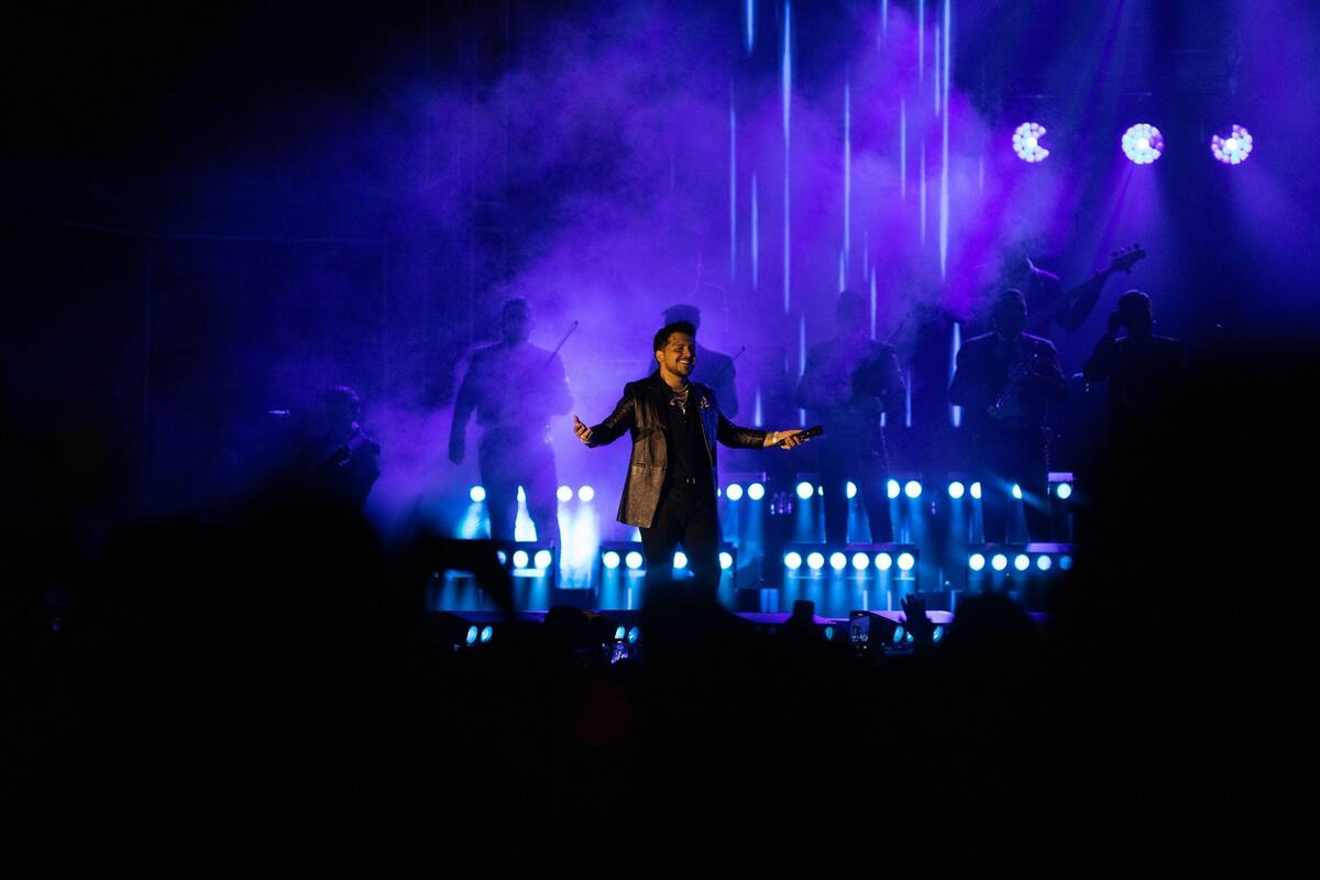 Christian Nodal entrega gran noche a Tijuana