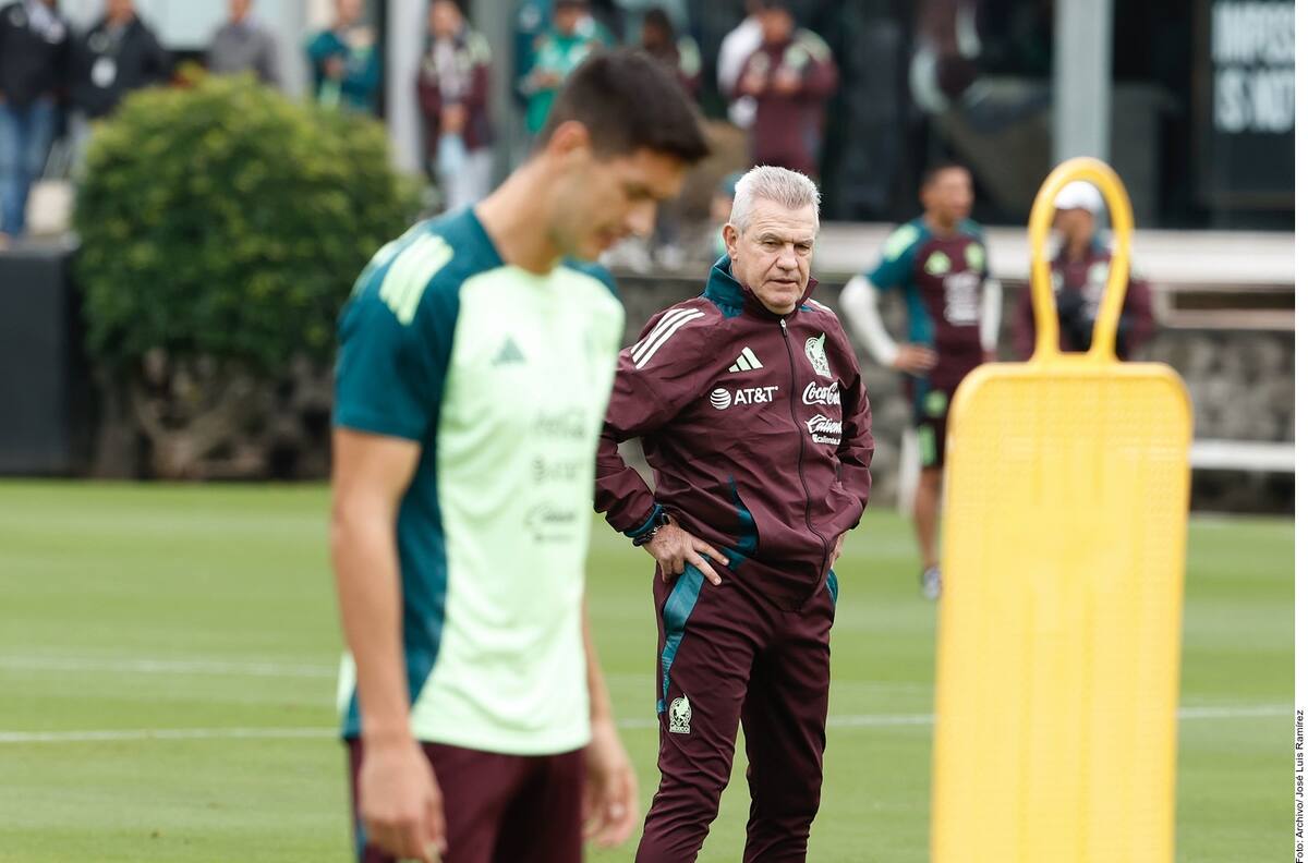 Javier Aguirre y una mermada Selección Mexicana se enfrentará al Inter de Porto Alegre en Brasil. (Foto: Archivo GH)