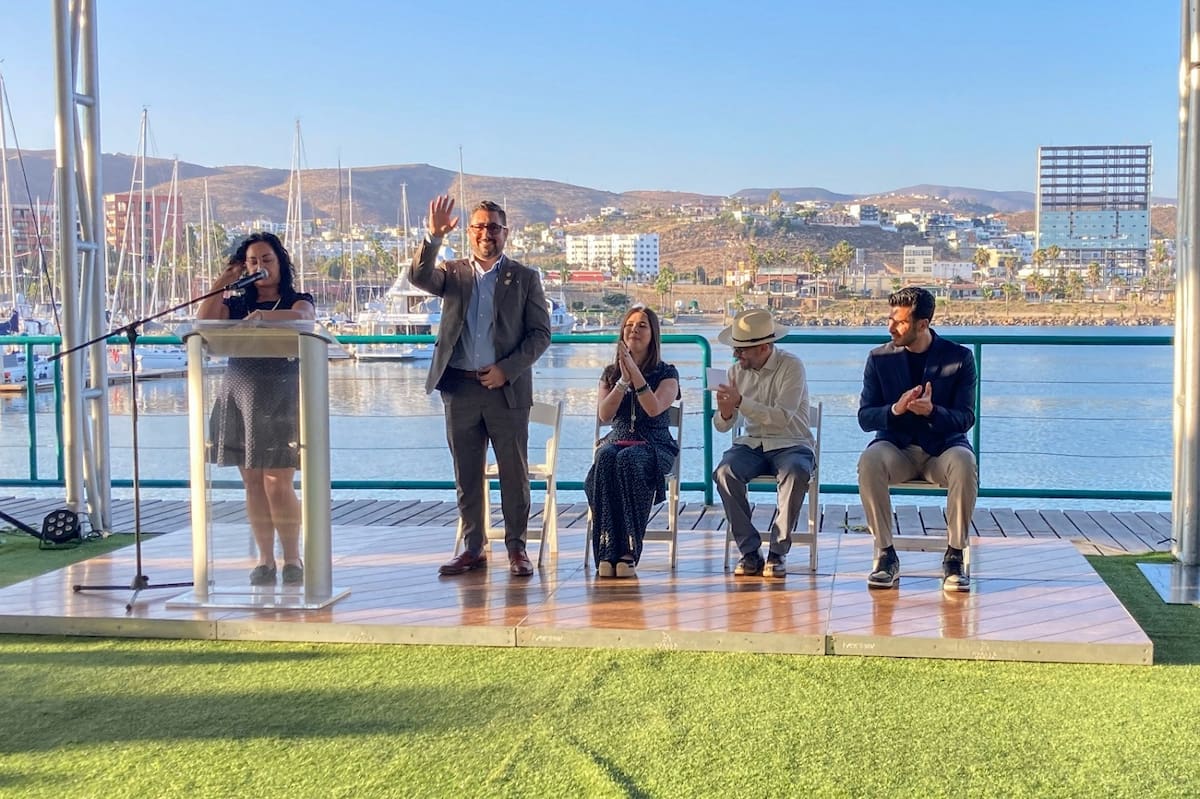 En el acto inaugural de las Fiestas de la Venidimia 2024, el presidente del Comité Provino de Baja California, Wenceslao Martínez Payán, dio la bienvenida.