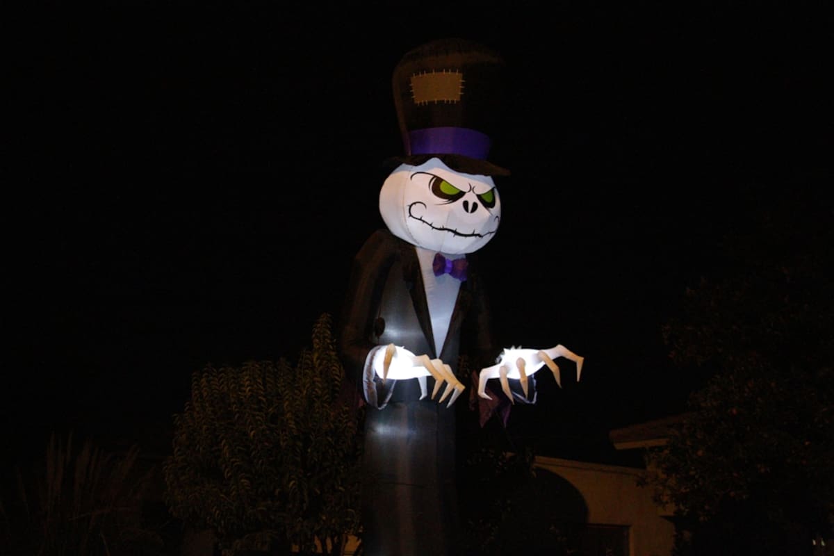 Vecinos de Nogales participan en disfraces y actividades de Halloween, reflejando la influencia cultural de Estados Unidos en la región. FOTO: BANCO DIGITAL