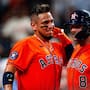 ¡El de la H la vuelve a volar! Isaac Paredes llega a 15 jonrones, produce dos carreras y ayuda a Astros a recuperar el liderato