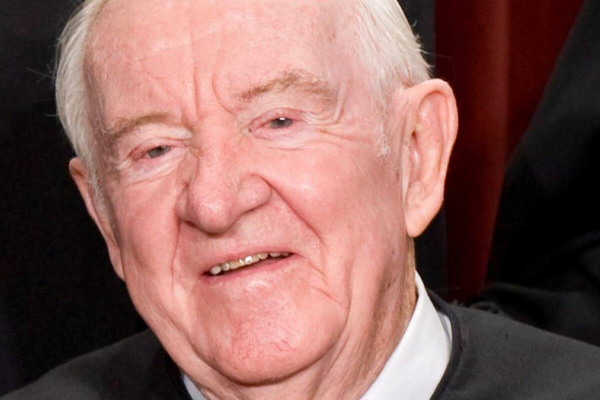 Muere John Paul Stevens, importante juez estadounidense
