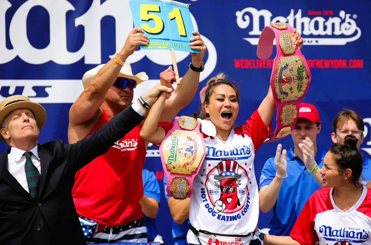 Competencia de comer hot dog de Nathan’s Famous: Miki Sudo rompe el récord femenino al comer 51 piezas