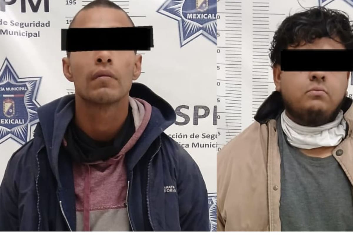 Caen dos sujetos armados que circulaban en moto sin placas