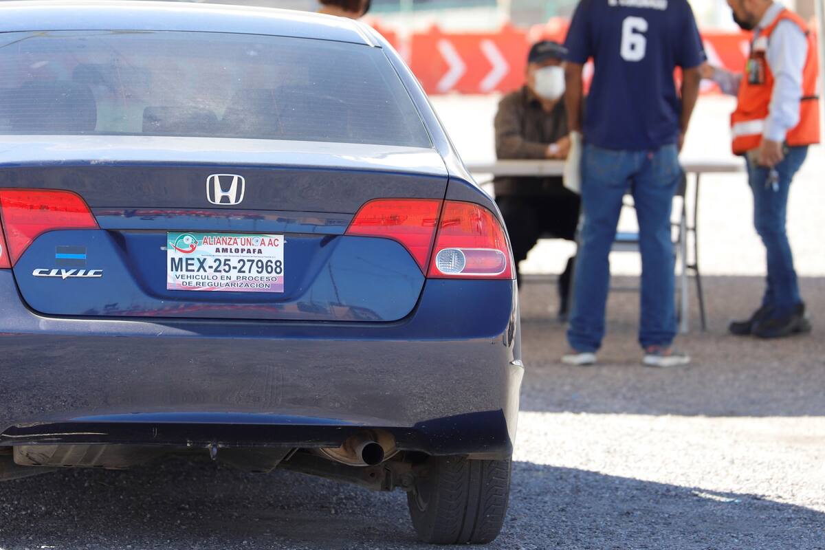 Regularizan 417 autos “chuecos” en una semana en Sonora
