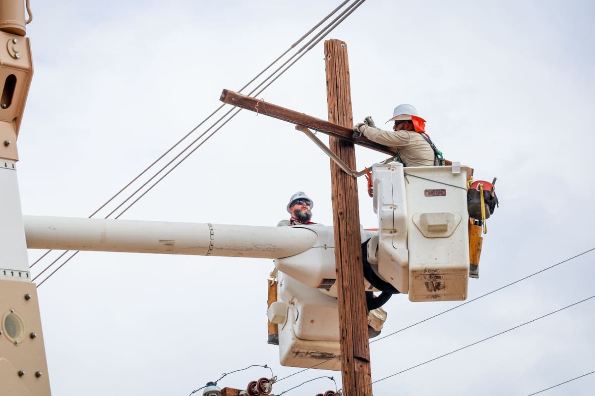 Tormenta deja sin luz a más de 5 mil clientes en el Valle Imperial; restablecen 95% del servicio