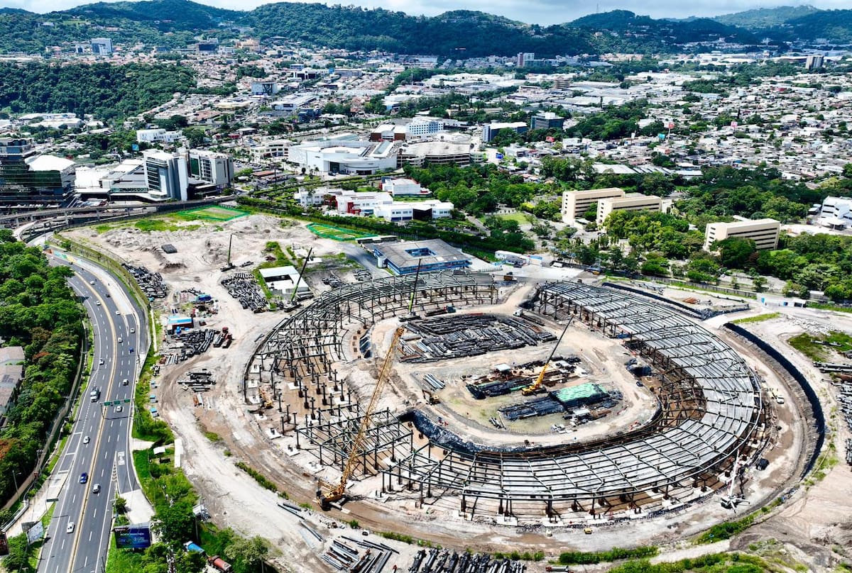 Ya se inició a construir el nuevo estadio de El Salvador. (Foto: @ybukele)