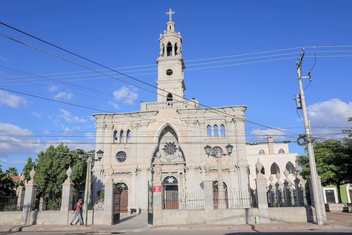 La construcción de la Parroquia de Nuestra Señora del Carmen inició en 1836 y finalizó en 1842.