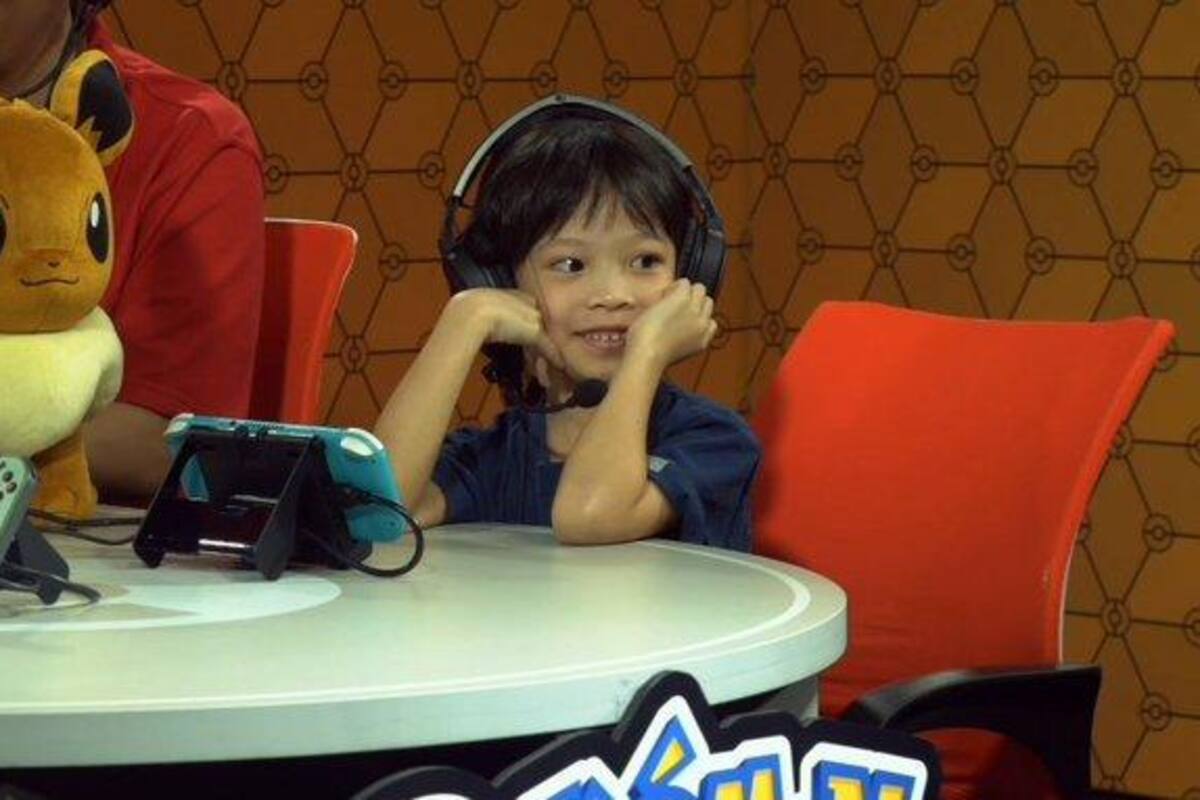 Una niña de 7 años se proclama campeona de un torneo continental de Pokémon