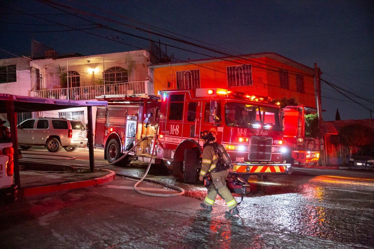 Atienden bomberos 66 emergencias en 24 horas; destacan 3 incendios en viviendas