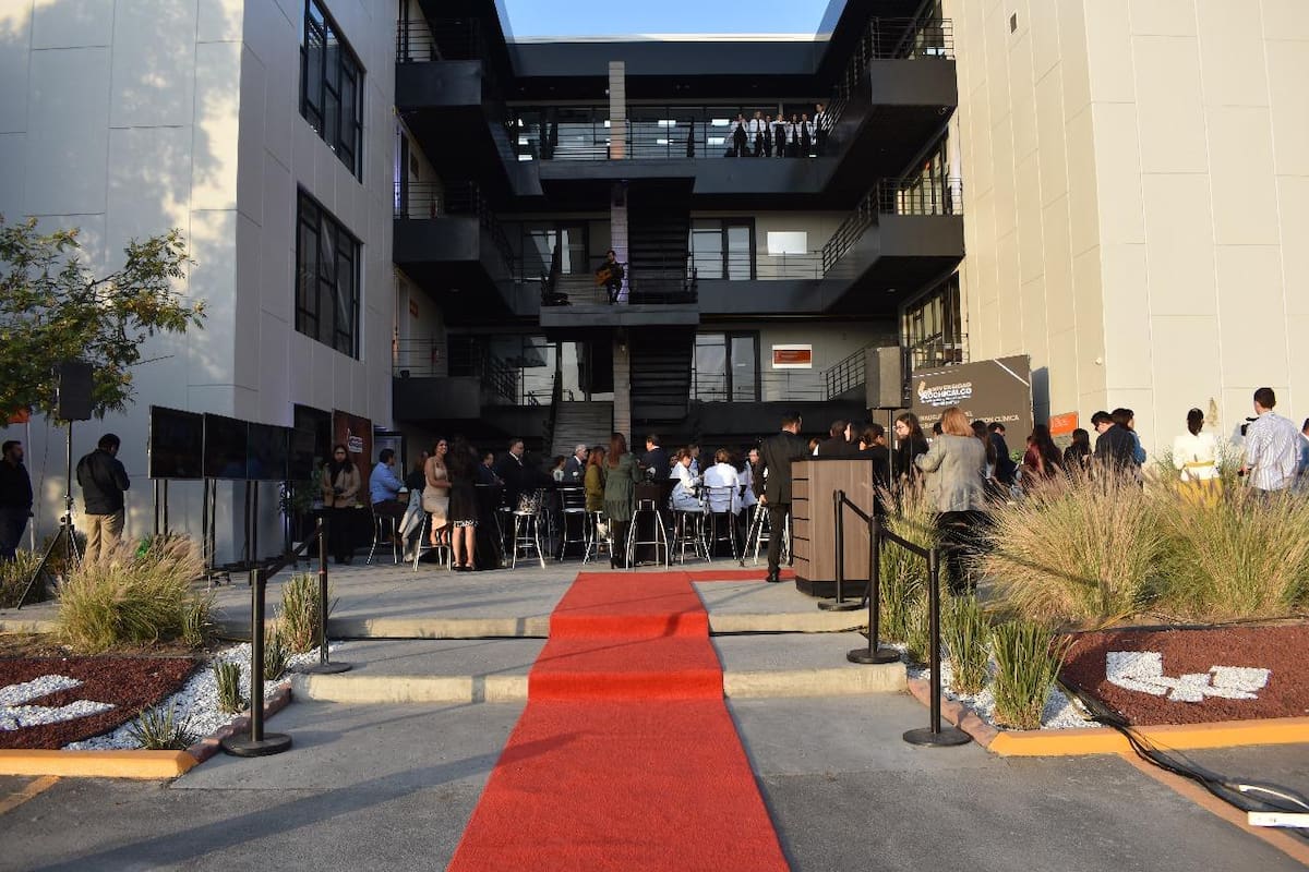 La experiencia de la Universidad se consolida con una trayectoria sólida, egresados de prestigio a nivel nacional e internacional. Foto: Cortesía