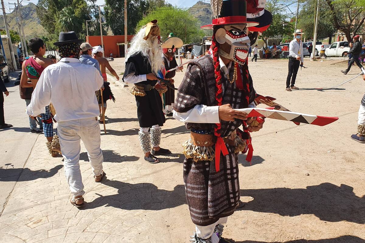 Realizan ceremonia de la palma bendita en el Coloso Bajo