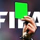 Así funcionará la tarjeta verde de la FIFA  para que los técnicos puedan reclamar