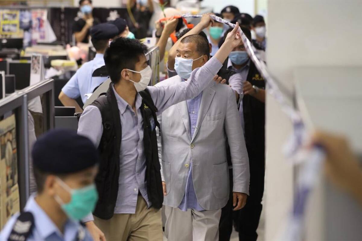 Detienen a Jimmy Lai, magnate de la prensa, por "conspiración" en Hong Kong
