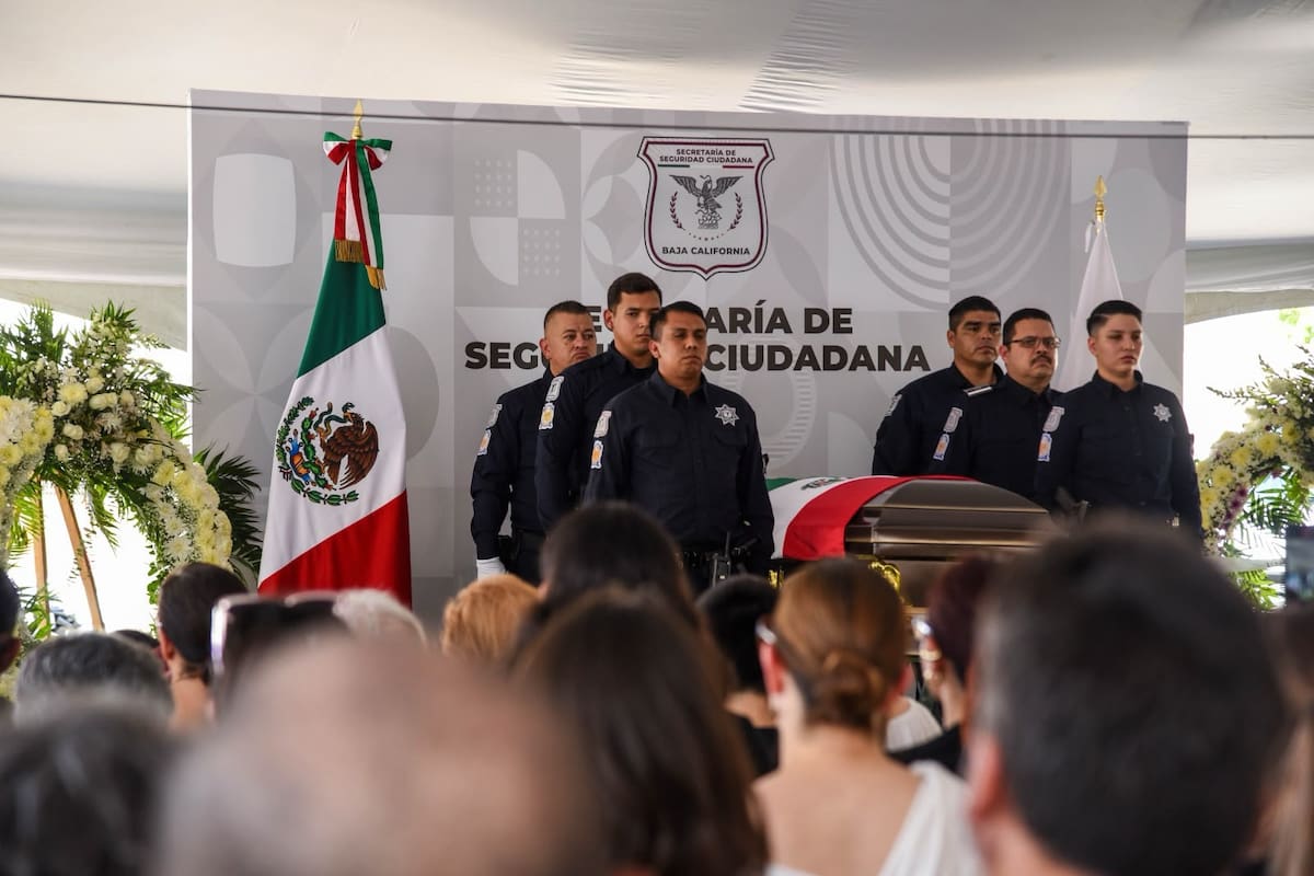 Despiden con honores a agente de la FESC que dedicó 25 años a la policía estatal