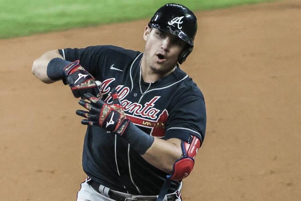 Bravos explotan en la novena entrada y pegan primero a los Dodgers