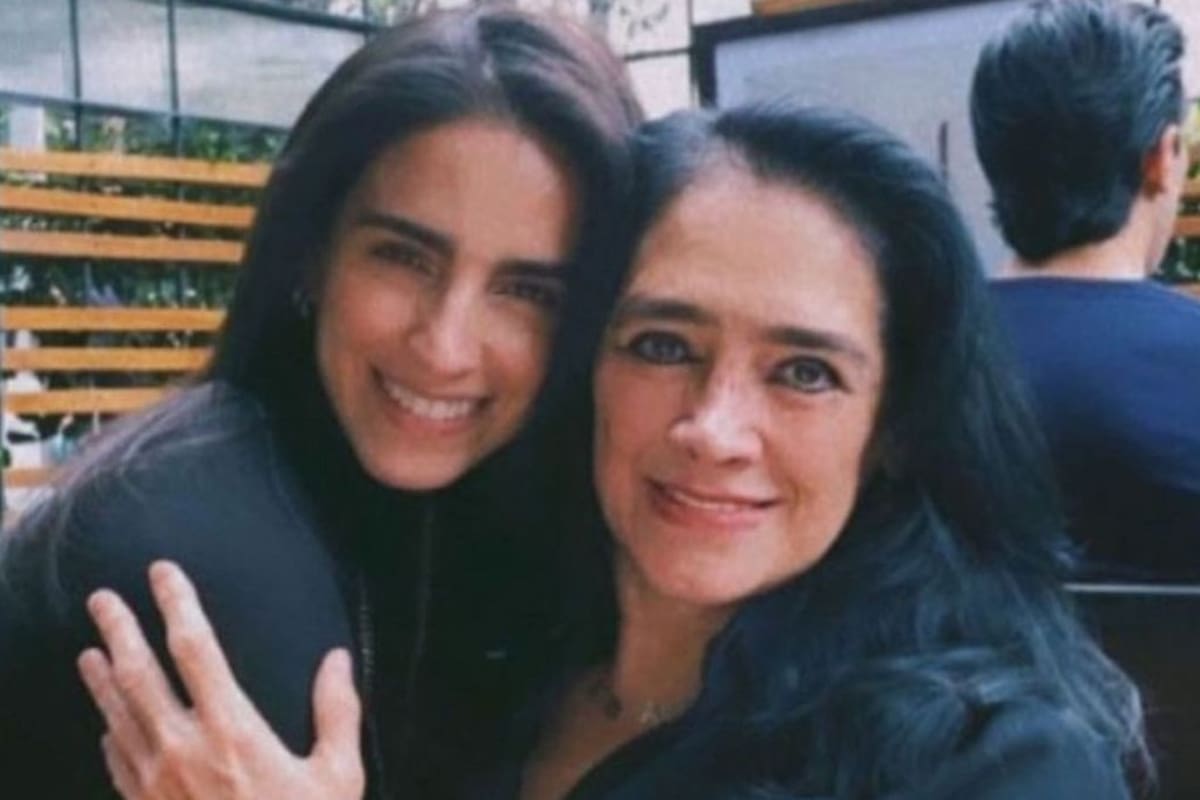 Bárbara de Regil recuerda el día que se quemó la casa de su mamá